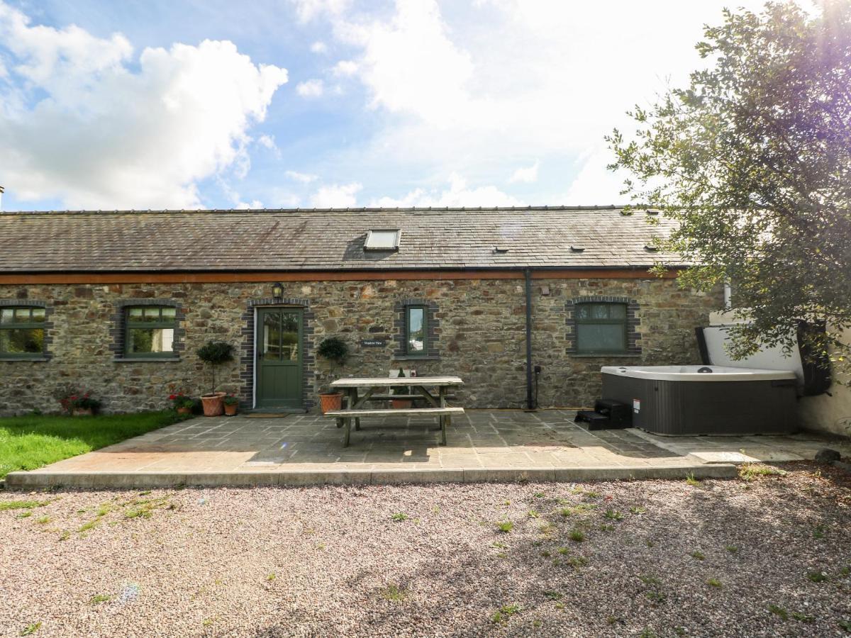 2 Fenton Home Farm Haverfordwest Bagian luar foto